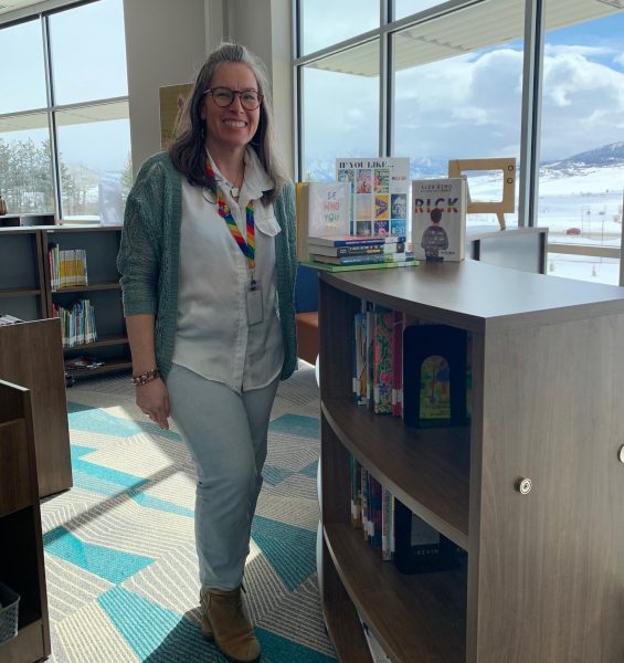 Photo of Sleeping Giant School teacher librarian Nicole DeCrette in the library.